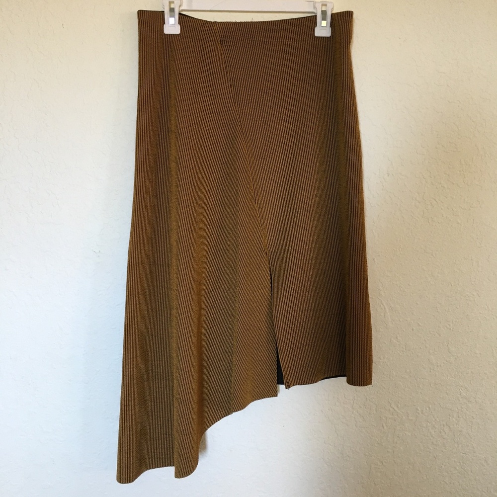 Zara Trafaluc asymmetrical stripe stretch skirt. Size S.